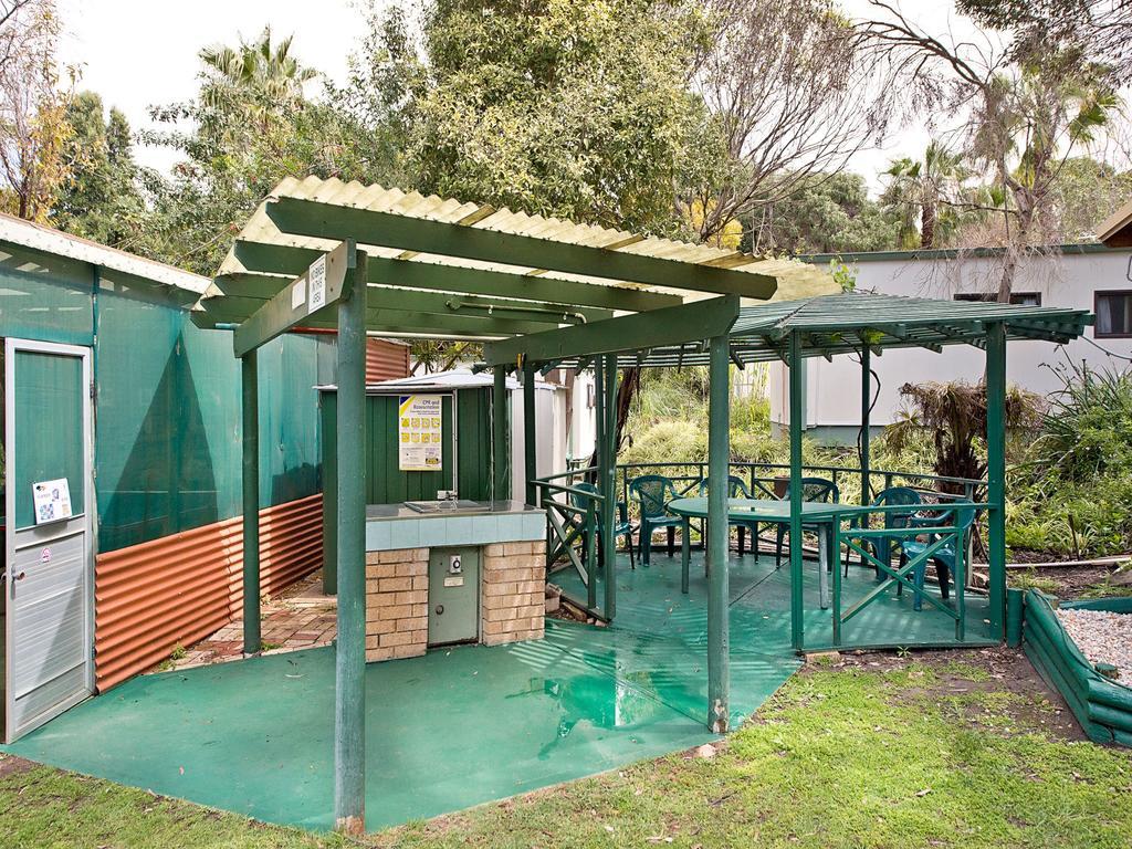 Acclaim Pine Grove Holiday Park Есперанс Екстериор снимка
