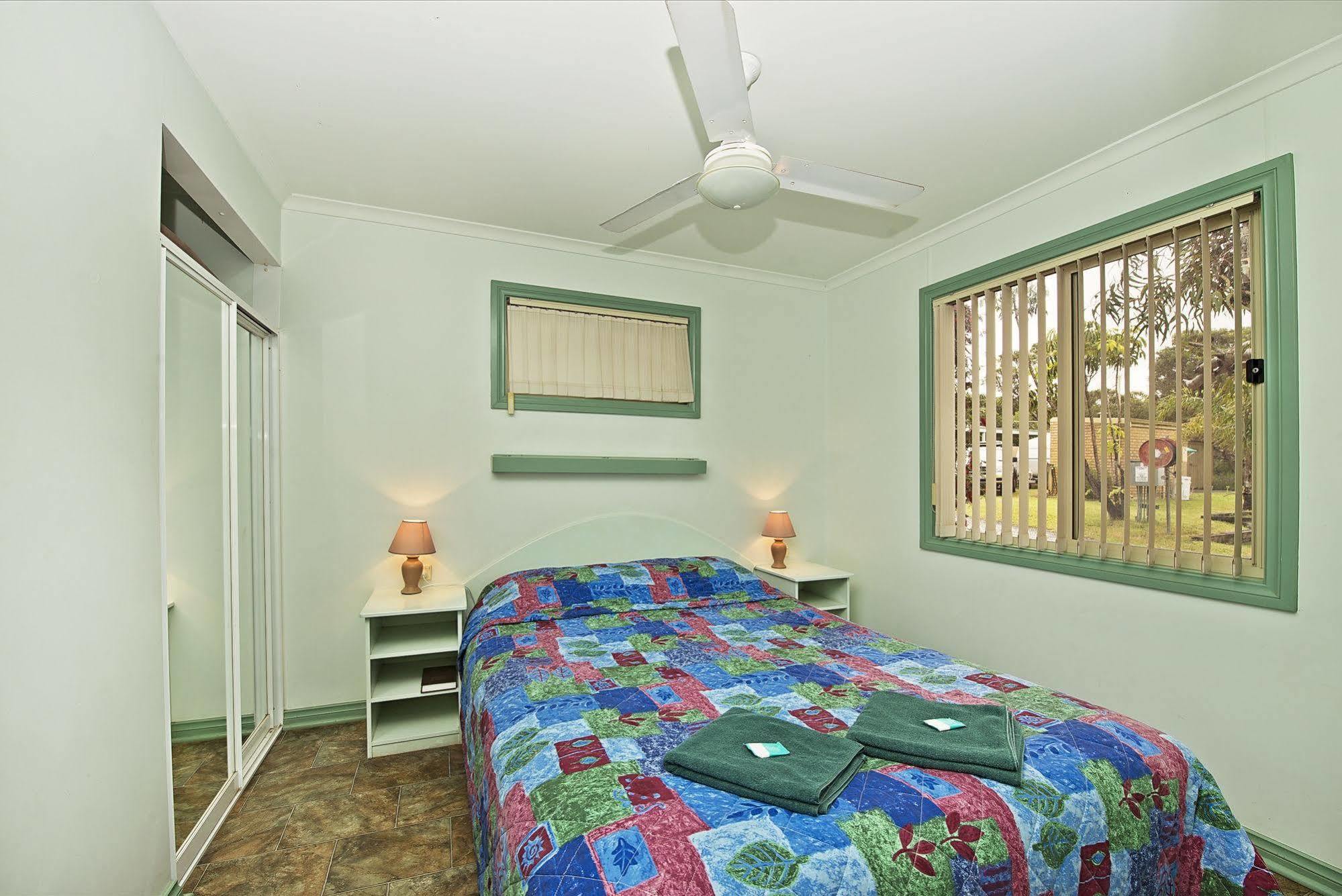Acclaim Pine Grove Holiday Park Есперанс Екстериор снимка