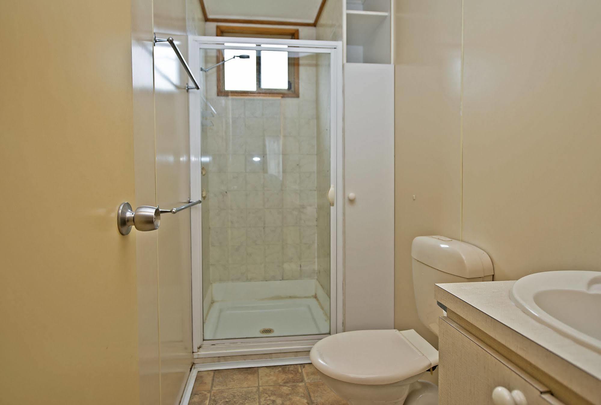 Acclaim Pine Grove Holiday Park Есперанс Екстериор снимка
